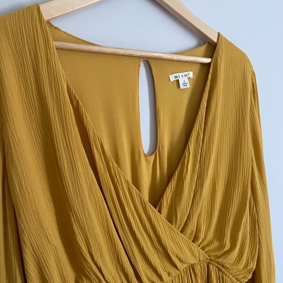 Flowy Romper with Stitch Detailing - Picture 3 of 7